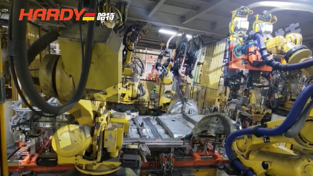 底板螺栓全自动送钉装配系统